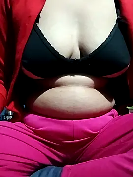 Deepa hott online show from 10.28.25