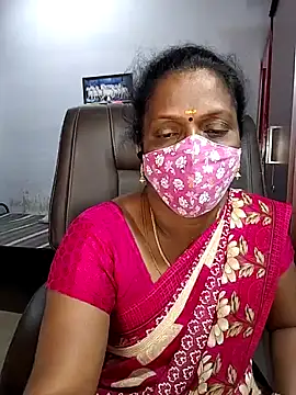 Snapshot of umashreetamil chatting on 02.25.26 umashreetamil online show from 02.25.26