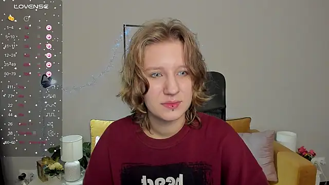 Hailey Foxy online show from 10.04.25