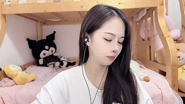 Sue101010 online show from 10.05.25