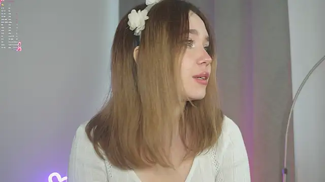 Lina Glow online show from 09.20.25