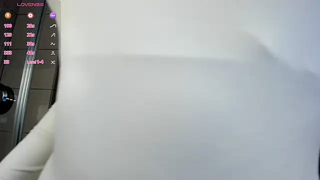 Lina Glow online show from 04.05.26