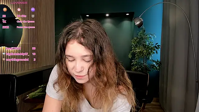 Snapshot of Lina_Glow chatting on 06.15.26 Lina Glow online show from 06.15.26