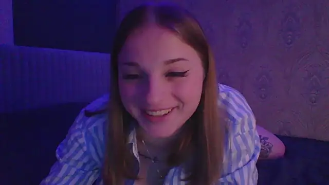 Star Girlish online show from 12.21.25