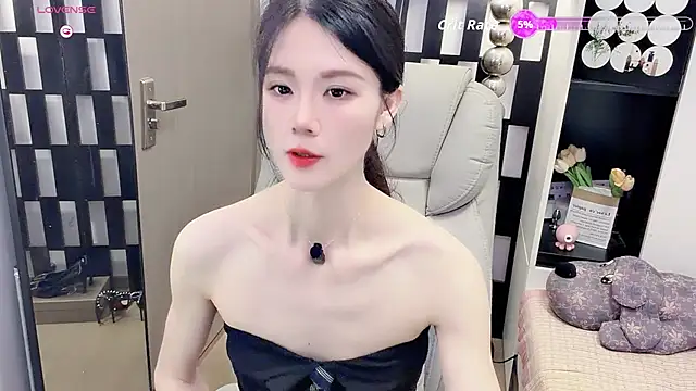 Snapshot of Yueyue-MM chatting on 06.05.26 Yueyue-MM online show from 06.05.26