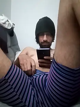 Snapshot of Alejandro92_cali chatting on 10.15.25 Alejandro92 cali online show from 10.15.25