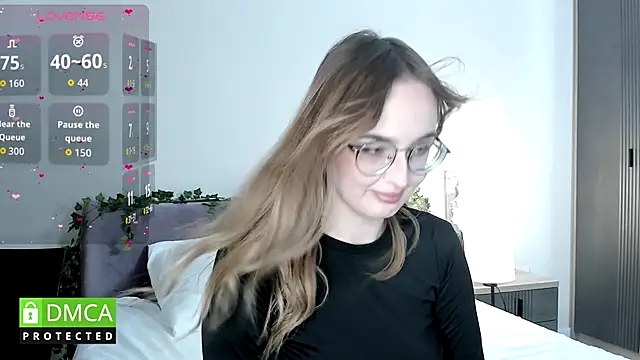 KyotoGlow online show from 09.11.25