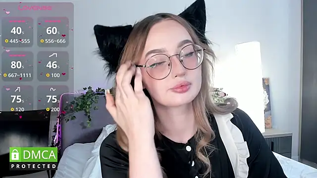 KyotoGlow online show from 10.03.25