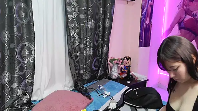 Snapshot of Zulema_R1 chatting on 03.04.26 Zulema R1 online show from 03.04.26