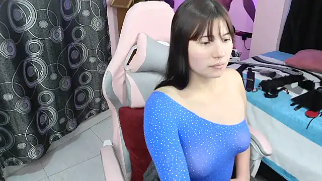 Snapshot of Zulema_R1 chatting on 03.12.26 Zulema R1 online show from 03.12.26