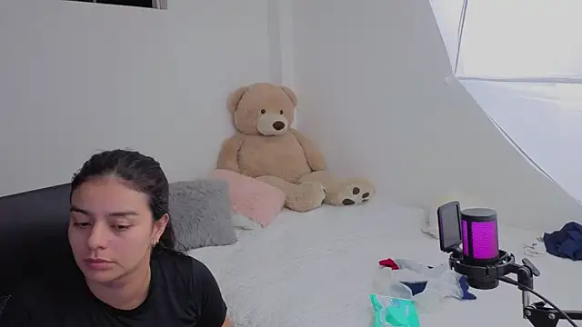 valerihouse online show from 01.14.26