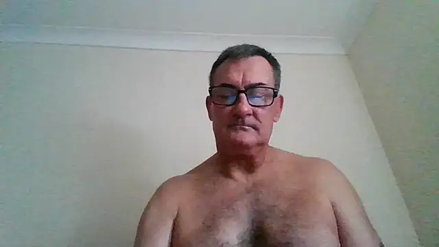 Snapshot of goldenman59 chatting on 09.12.25 goldenman59 online show from 09.12.25