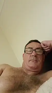 Snapshot of goldenman59 chatting on 10.14.25 goldenman59 online show from 10.14.25