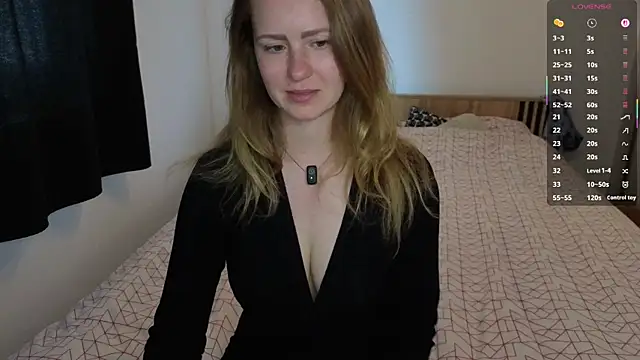 Snapshot of LyraHotty chatting on 05.03.26 LyraHotty online show from 05.03.26