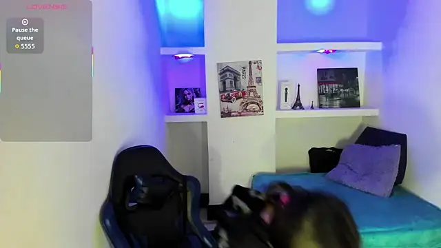 Snapshot of sara_candy75 chatting on 09.13.25 sara candy75 online show from 09.13.25