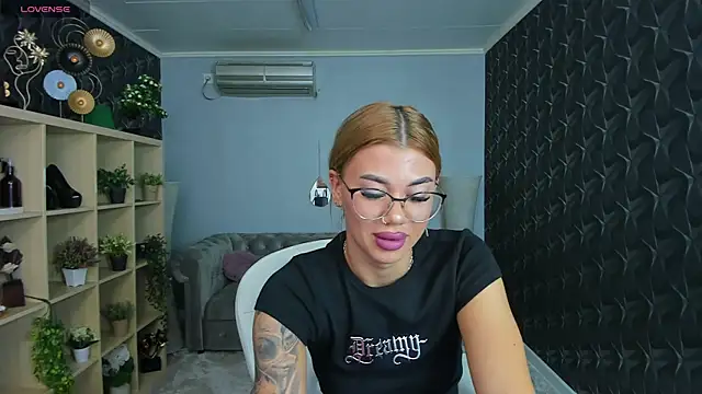 xPuka online show from 09.21.25