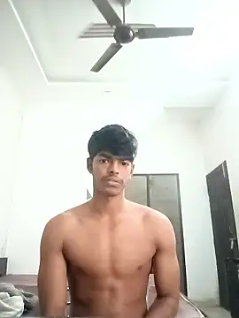 monster 33 online show from 01.12.26