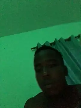 Snapshot of lildumpzzz chatting on 06.17.26 lildumpzzz online show from 06.17.26