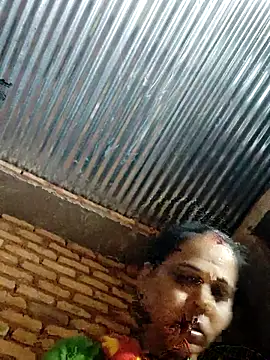 Snapshot of Pooja750 chatting on 03.12.26 Pooja750 online show from 03.12.26