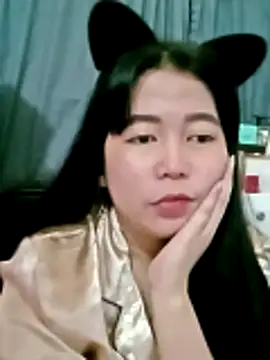 Snapshot of Asianhotskinny chatting on 04.19.26 Asianhotskinny online show from 04.19.26
