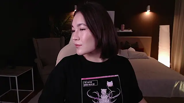 Halle Berrry online show from 09.26.25