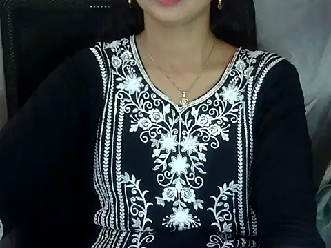 Snapshot of Rahat_S chatting on 06.18.26 Rahat S online show from 06.18.26