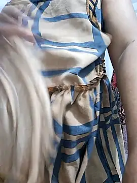 BeautyGirl sara online show from 10.24.25