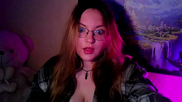 Snapshot of ZayaRush chatting on 11.06.25 ZayaRush online show from 11.06.25