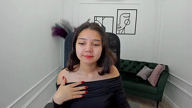 Snapshot of ElliVensda chatting on 10.11.25 ElliVensda online show from 10.11.25