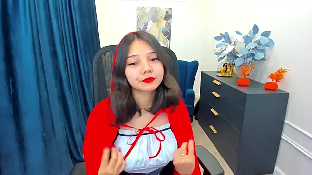 Snapshot of ElliVensda chatting on 10.16.25 ElliVensda online show from 10.16.25