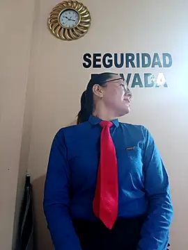 Hannah-colx online show from 09.10.25