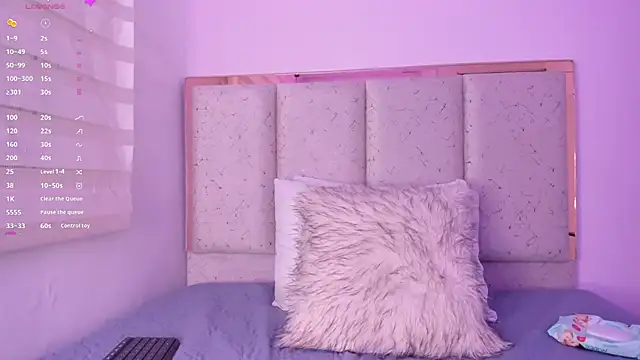 Snapshot of violeta_olsen chatting on 02.19.26 violeta olsen online show from 02.19.26