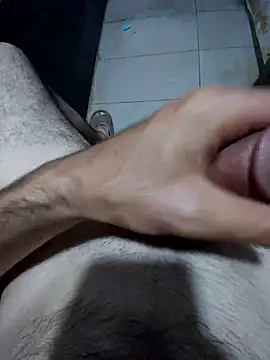 Snapshot of ElBoob2002 chatting on 01.12.26 ElBoob2002 online show from 01.12.26