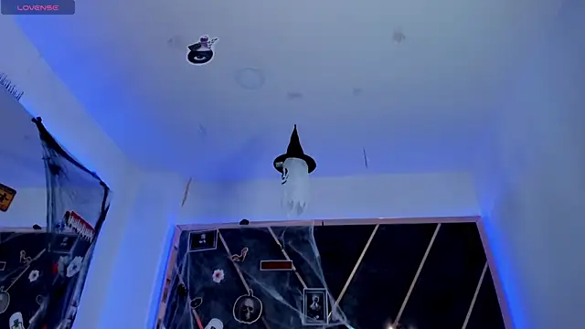 SusanaHenao online show from 10.22.25