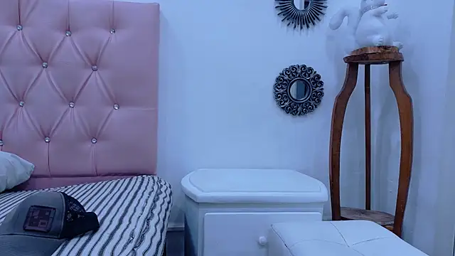 ivy scorpio online show from 03.29.26