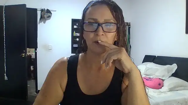 MiaVega online show from 01.11.26