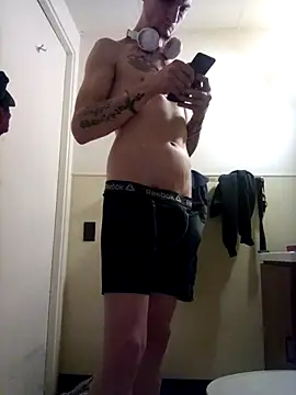 jizzyglizzy92 online show from 03.03.26