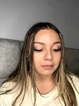 AnnyLopezzz  online show from 09.19.25