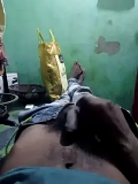 Snapshot of parmila203 chatting on 10.27.25 parmila203 online show from 10.27.25