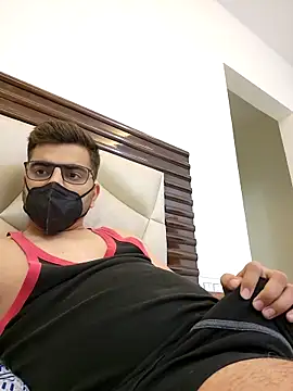 LoveGuruRA online show from 11.04.25