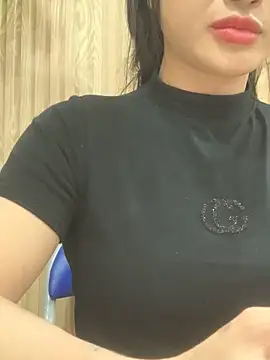 Tieuvi 18 online show from 10.21.25