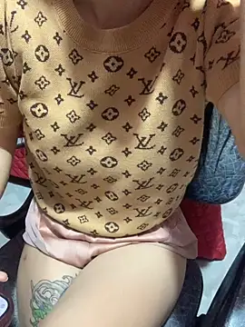 Tieuvi 18 online show from 10.22.25