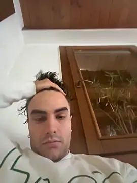 Snapshot of David_leons chatting on 10.21.25 David leons online show from 10.21.25