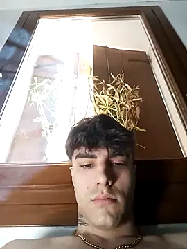 Snapshot of David_leons chatting on 04.11.26 David leons online show from 04.11.26