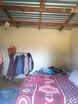 Snapshot of Curvycandy95 chatting on 10.14.25 Curvycandy95 online show from 10.14.25