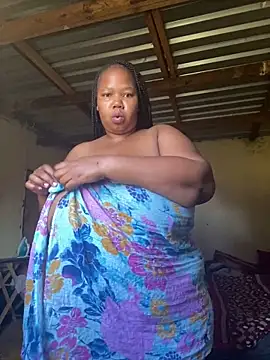 Snapshot of Curvycandy95 chatting on 02.11.26 Curvycandy95 online show from 02.11.26