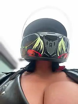 -Mia1 online show from 04.08.26