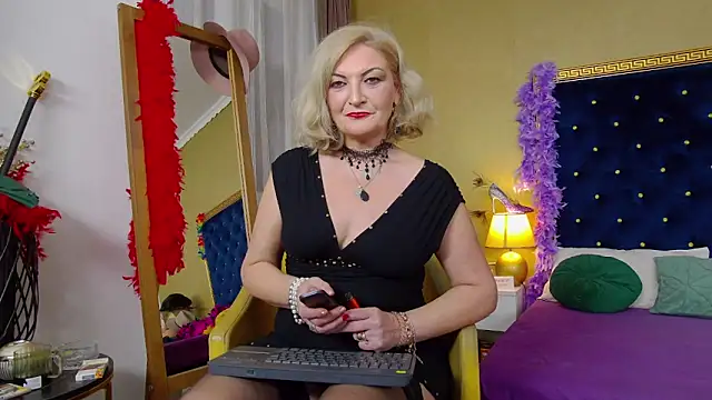 Snapshot of Allura_Jenson chatting on 02.18.26 Allura Jenson online show from 02.18.26