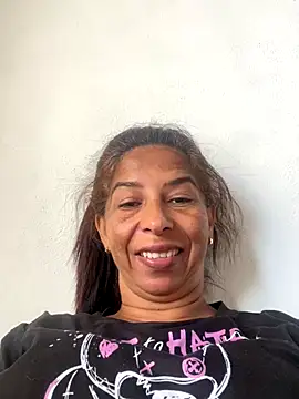 Snapshot of maleja23 chatting on 11.26.25 maleja23 online show from 11.26.25