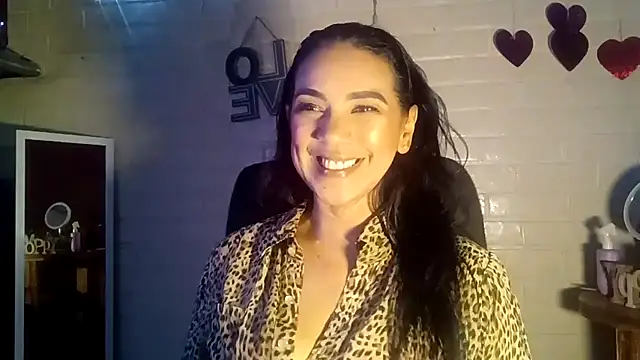 MiiaVelasquez online show from 04.22.26